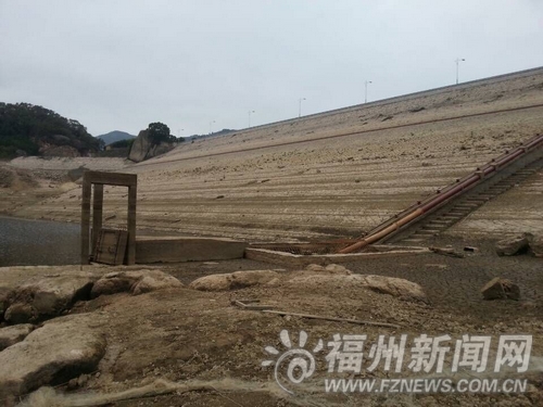 長樂三溪水庫水位創(chuàng)20年來新低 5萬多村民用水難