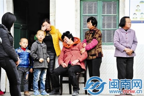 安溪一男子醉宿停車場半小時(shí) 離奇大火奪命