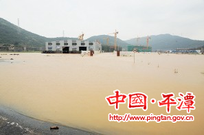 裹風(fēng)攜雨“潭美” 卷走我區(qū)1.5億元