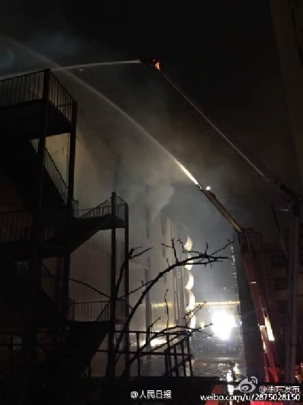 廣東惠東商場(chǎng)火災(zāi)初步估計(jì)死亡人數(shù)超過17人 嫌犯已被控制