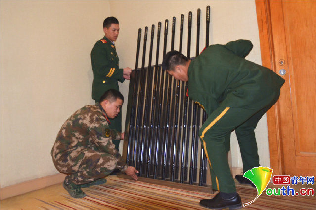 探訪“兩會(huì)”住地：武警安保全面啟動(dòng)