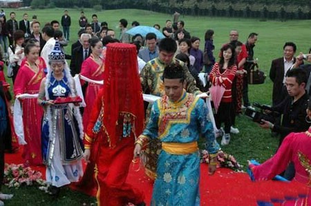 當結婚遭遇“愛情和面包”難題：裸婚你能接受嗎？