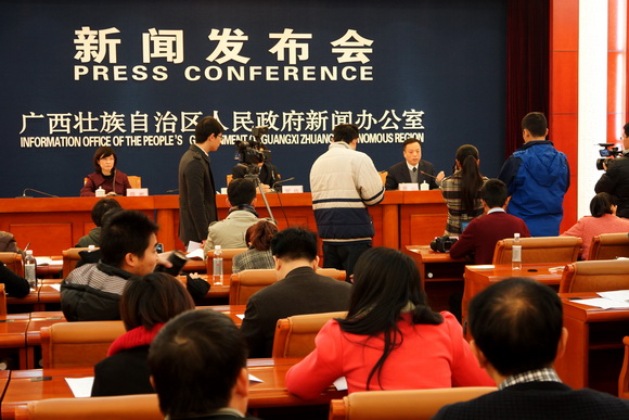 廣西昂首闊步邁入高鐵行列，年底高鐵開通