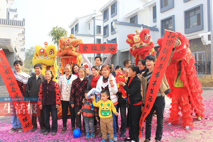 南寧:32棟樓房平地起 62住戶沒(méi)掏1分錢可選房