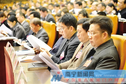 政協(xié)第十屆南寧市委員會第五次會議開幕