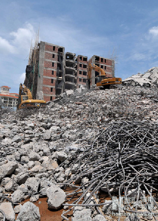 ?？谏习肽瓴鸪`法建筑近30萬平方米