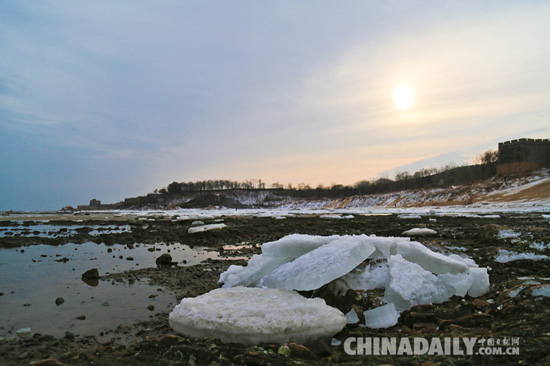 這個冬天，秦皇島海岸現(xiàn)“冰海”奇觀