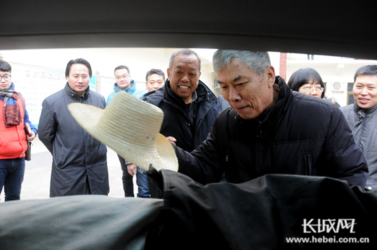踐行“兩學(xué)一做” 全體黨員要向李保國學(xué)什么？