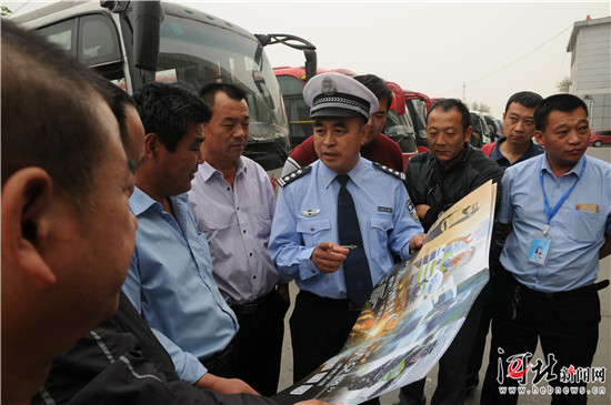 廿七年汗水灑滿交宣路——記邯鄲交警支隊(duì)宣傳科科長張貴民