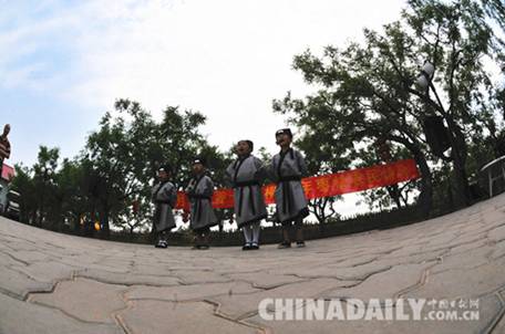 滄州黃驊舉辦堤柳百年棗林農(nóng)民詩(shī)會(huì)