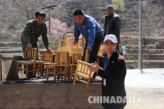 中國(guó)報(bào)恩網(wǎng)創(chuàng)辦人回報(bào)第二故鄉(xiāng)石家莊 要給20個(gè)貧困村捐電腦