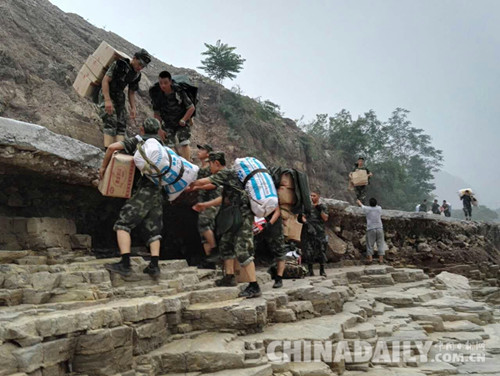 燕趙衛(wèi)士：風雨中那抹動人的“橄欖綠”