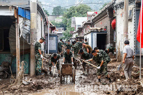 武警河北總隊(duì)：洪水退卻 這里仍然是“戰(zhàn)場(chǎng)”
