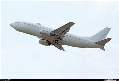 東航一架波音737客機(jī)迫降鄭州 乘客見(jiàn)引擎著火
