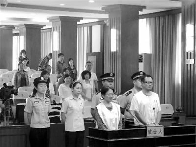 2010腐敗怪現(xiàn)象:貪官雷人言行令人瞠目結(jié)舌