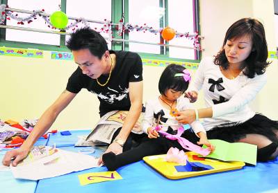 中國(guó)年輕一代家長(zhǎng)普遍焦慮 將壓力投射到孩子身上