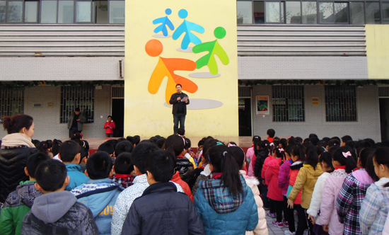 鄭州幸福路小學(xué)舉行“家長志愿演講團(tuán)”活動