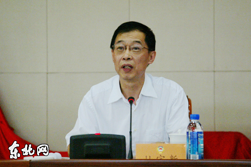 省政協(xié)舉辦兩岸關(guān)系形勢(shì)報(bào)告會(huì) 陳云林作報(bào)告