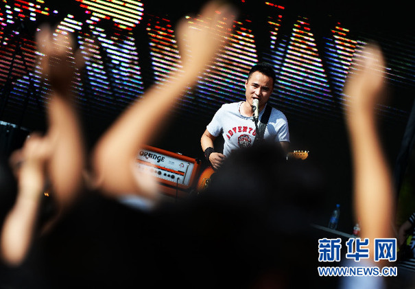 哈爾濱太陽(yáng)島音樂節(jié)：年輕人的搖滾盛宴