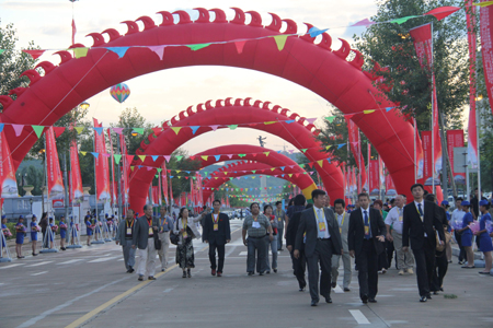 中俄綏芬河互市貿(mào)易區(qū)運(yùn)營(yíng)