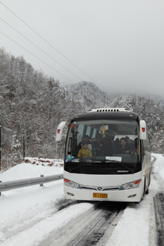 神農(nóng)架降十年最大春雪