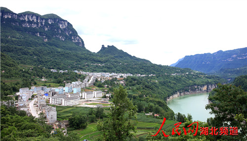 建始：移民新鎮(zhèn)風(fēng)光美如畫