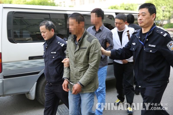 虛開增值稅發(fā)票超3億元 犯罪團伙藏匿七省仍被一鍋端