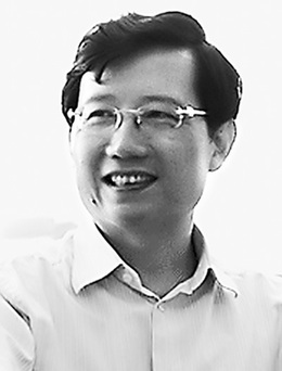 青海省委書記強(qiáng)衛(wèi)：和群眾坐在一條板凳上