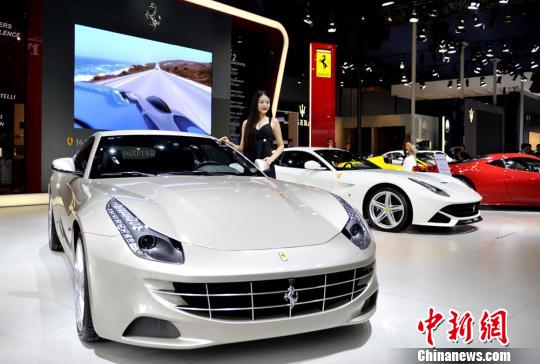 2013成都國(guó)際車展拉開帷幕 超90個(gè)汽車品牌亮相