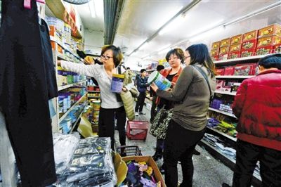 香港奶粉限購(gòu)令3月生效 奶粉價(jià)格上漲