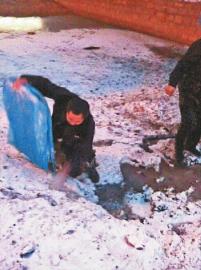 急救車救割腕男子途中遇到跳橋自殺女 該去救誰(shuí)？