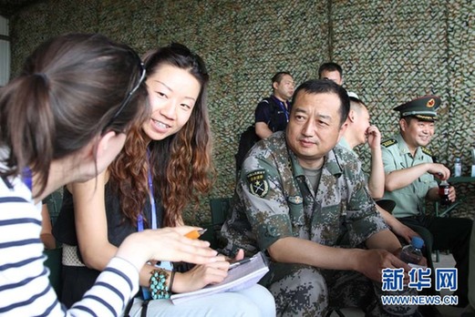 全軍第一支武裝直升機(jī)部隊(duì)向中外媒體開(kāi)放