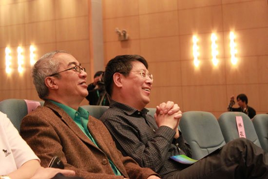 第四屆上海大學(xué)生電視節(jié)開(kāi)幕 湖衛(wèi)成大學(xué)生最?lèi)?ài)