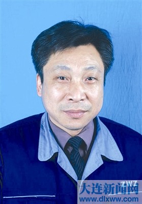 大連市人民政府關(guān)于表彰第五屆大連市有杰出貢獻高技能人才和技術(shù)能手的決定