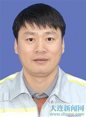大連市人民政府關(guān)于表彰第五屆大連市有杰出貢獻高技能人才和技術(shù)能手的決定