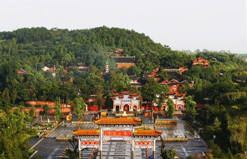 中國(guó)重點(diǎn)旅游網(wǎng)絡(luò)媒體代表采風(fēng)遂寧