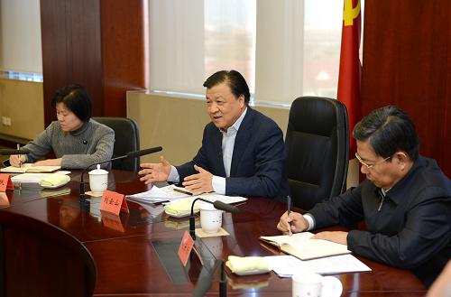 劉云山：深入調(diào)研問計于民 為群眾路線教育實踐活動做好準備