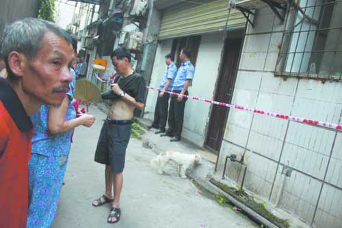 父母吼開(kāi)子女與入室歹徒搏斗 三人全部死亡(圖)