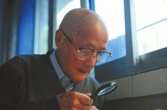 四川98歲抗戰(zhàn)老兵鄭維邦：不把鬼子趕走，絕不下戰(zhàn)場