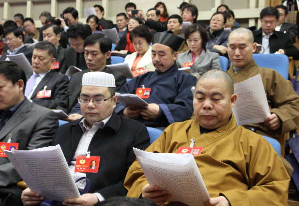山東第十二屆人大會(huì)第一次會(huì)議開(kāi)幕