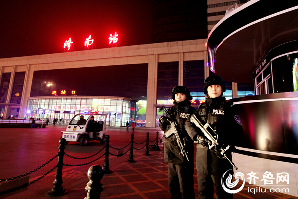 濟(jì)鐵公安確保“兩會(huì)”安全 危險(xiǎn)物品“零”通過(guò)