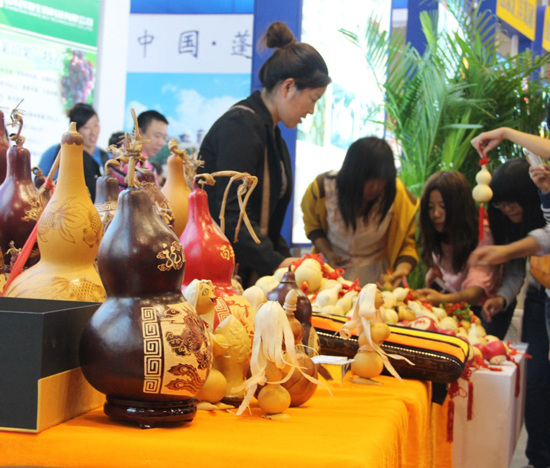 第十三屆國(guó)際果蔬·食品博覽會(huì)在煙臺(tái)開(kāi)幕