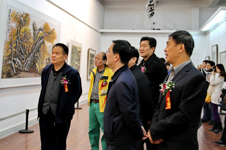 劉兆平中國(guó)畫(huà)作品展在山東美術(shù)館舉辦