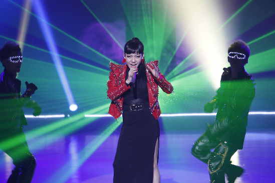 第七屆全球華人網(wǎng)絡(luò)春晚昨晚開(kāi)播 中國(guó)好聲音學(xué)員傾力加盟