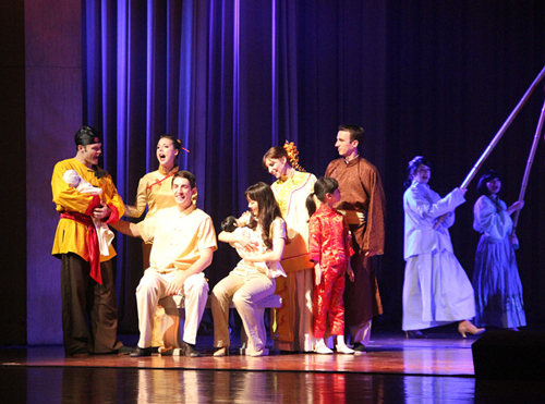 第十屆藝術(shù)節(jié)首場(chǎng)外演《生命的樂(lè)章》昨晚上演