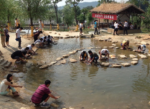 第七屆黃金節(jié)開幕 招遠(yuǎn)打造“中國(guó)金都—黃金之旅”特色旅游品牌