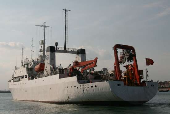 “大洋一號(hào)”駛離母港青島 執(zhí)行南海綜合海試