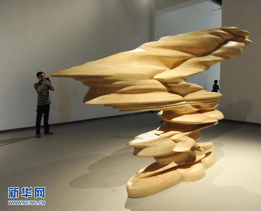 英國(guó)特納獎(jiǎng)獲獎(jiǎng)雕塑家托尼·克拉格上海個(gè)展開幕