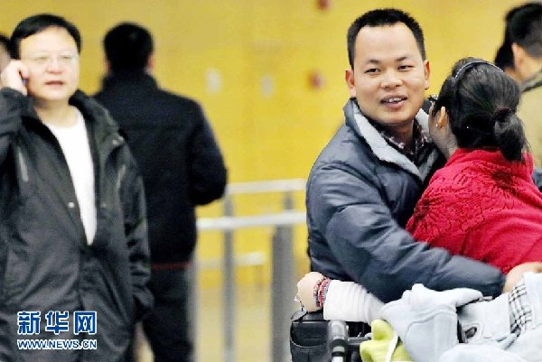龍年臨近 游子歸來(lái)
