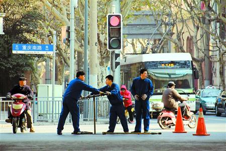深夜涌泉思南公館被淹 因管道施工人員未關(guān)閥門